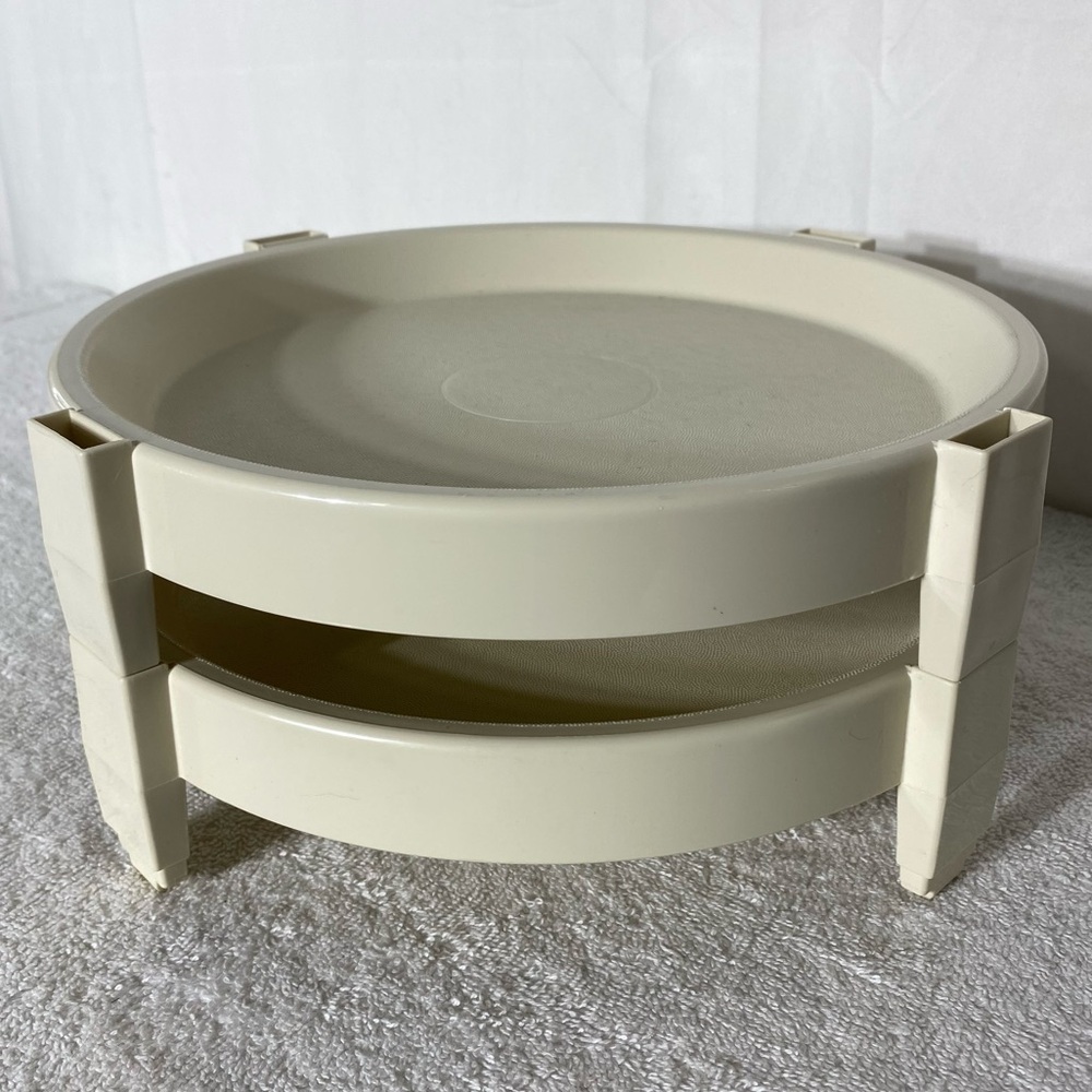 Vintage Tupperware Beige Divide A Rack Pie Stacker